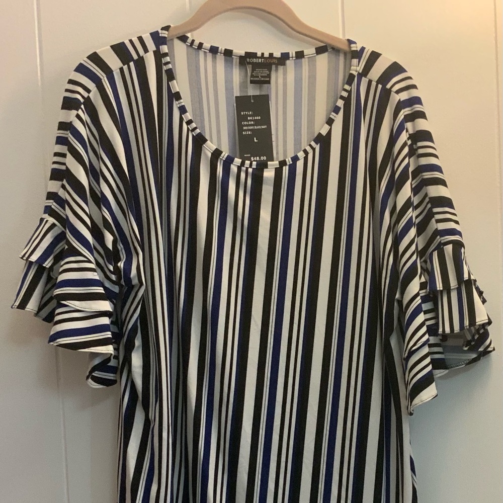 Robert Louis Blouse. Size: Large Color: Ivory/Black/Navy